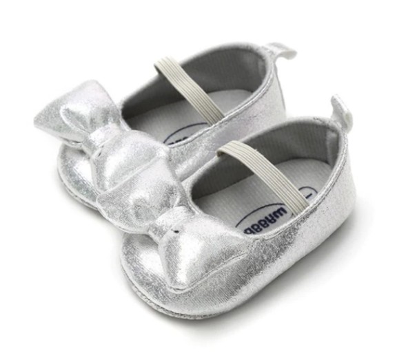 Dívčí capáčky s mašlí stříbrná 6-12 měsíců