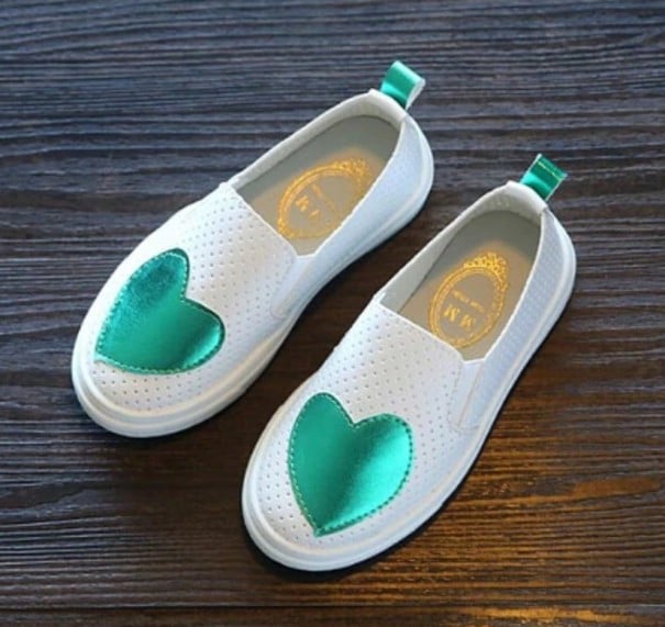 Dívčí slip-on tenisky se srdíčkem zelená 21