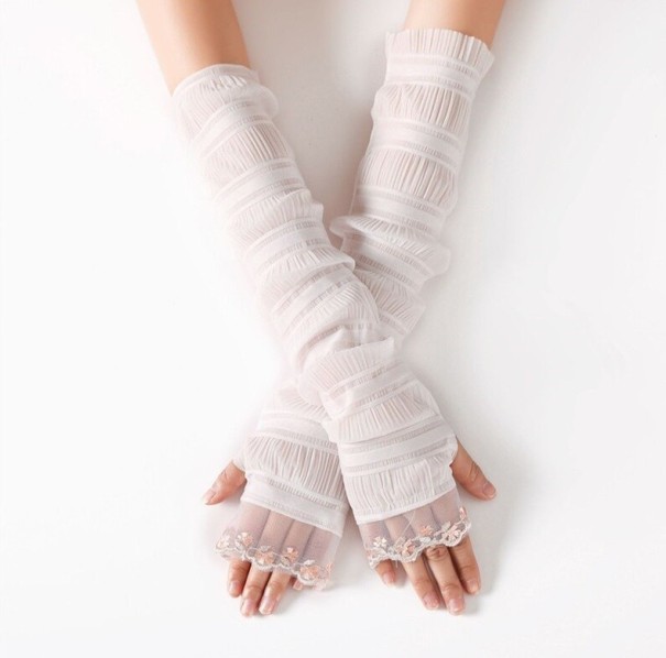 Długie rękawiczki damskie z koronką biały