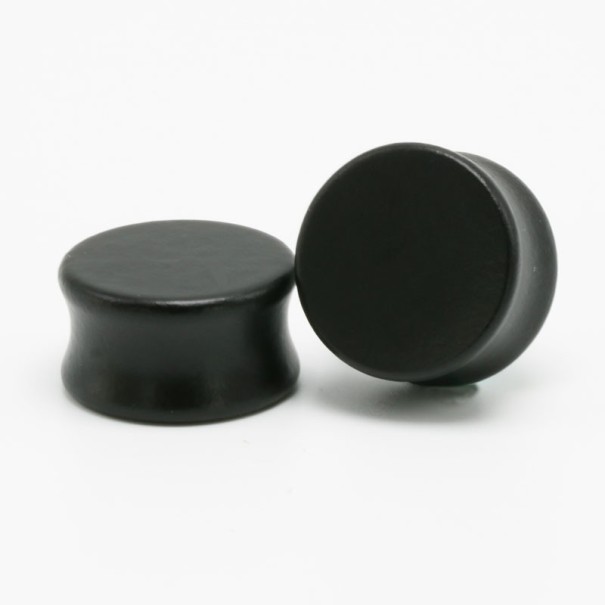 Dřevěné plugy J895 černá 18 mm