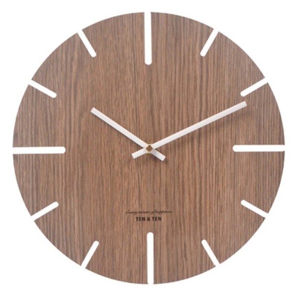 Drewniany zegar ścienny 2