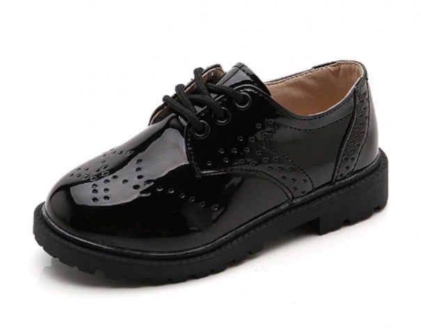 Dziecięce lakierowane buty czarny 24,5
