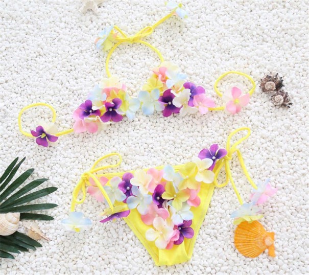 Dziewczęce bikini w kwiaty J1891 żółty 4