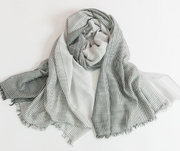 Écharpe bicolore pour homme à rayures J748 7
