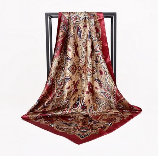 Écharpe pour femme avec motif J554 1