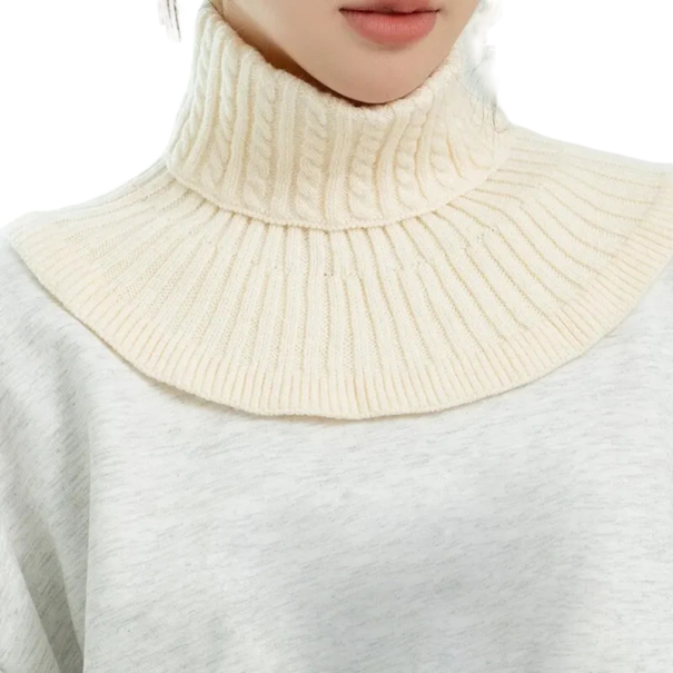 Écharpe tricotée pour femmes 15 x 16 cm Col en coton doux pour un port hivernal Accessoire élégant et chaud en tricot fin pour un style féminin moderne beige