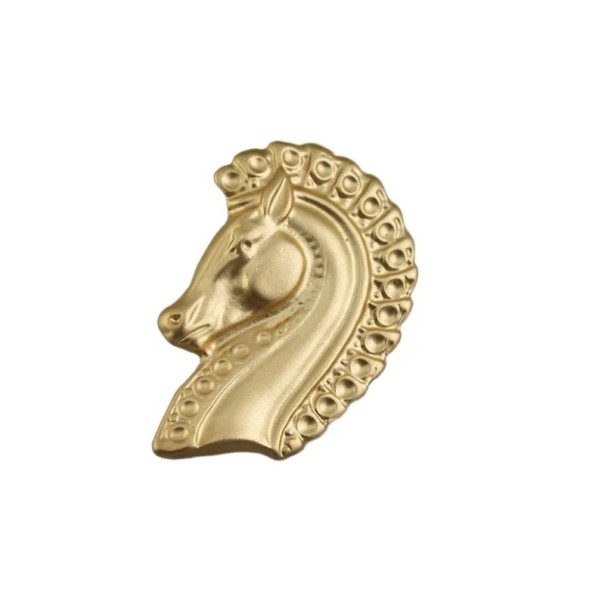 Elegancka broszka w kształcie głowy konia, pin, odznak, metalowy, złoty, reliefowy design grzywy, dodatek do odzieży, plecaka, klapy, biżuteria, motyw konia 1