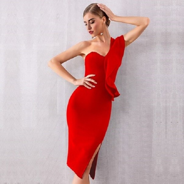 Elegantné šaty na jedno rameno červená L