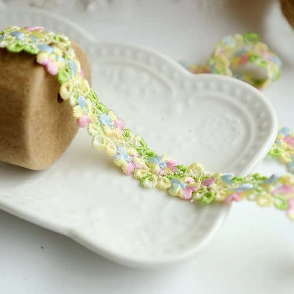 Embroidered Lace Ribbon with Floral Motif 2 cm x 91 cm Decorative Lace Tape Polyester Lace for Sewing Decoration of Garments multicolour