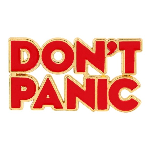 Enamelled Brooch with the Text DON’T PANIC 2.4 × 4 cm Metal Badge Red Gold Lapel Pin Accessory for Backpack Clothing Lapel 1