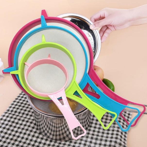 Ensemble de passoires en plastique 4 pièces 1
