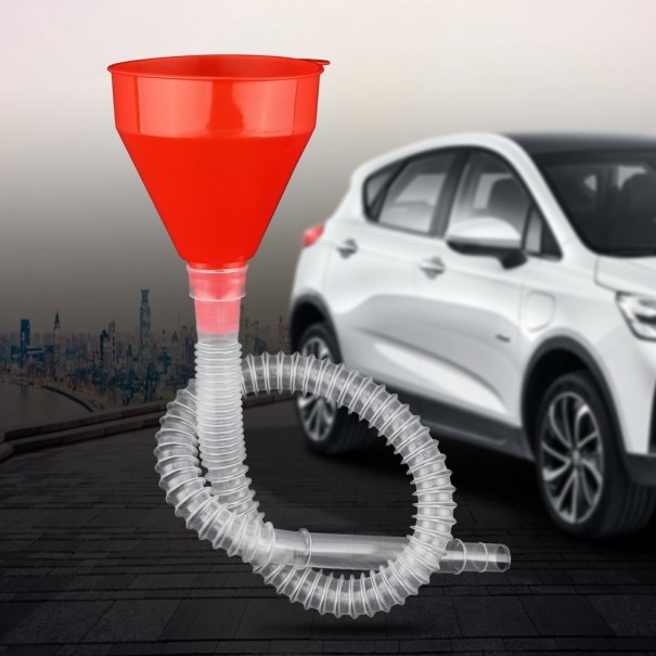 Entonnoir à carburant 1