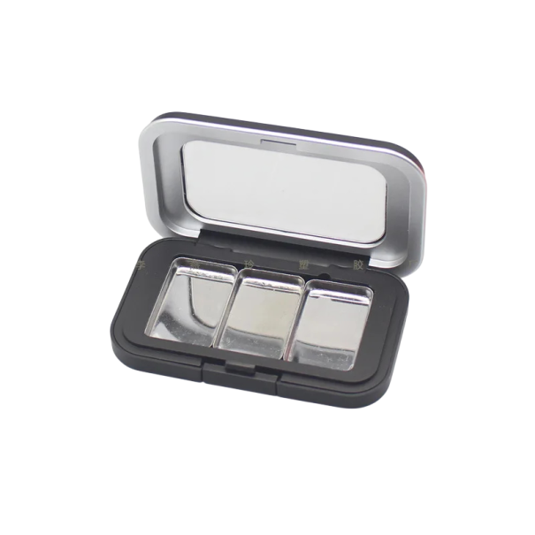 Envase plástico vacío para cosméticos con 3 ventanitas 80,2 × 50 mm caja de plástico compacta negra con tapa transparente para sombras 1
