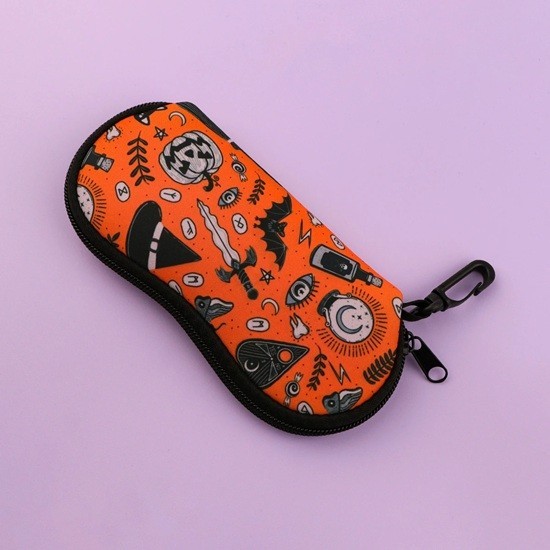 Etui na okulary 17,9 x 8,5 cm z czaszkami Zamek błyskawiczny i karabińczyk Stylowy motyw czaszki do noszenia na co dzień i na Halloween pomarańczowy