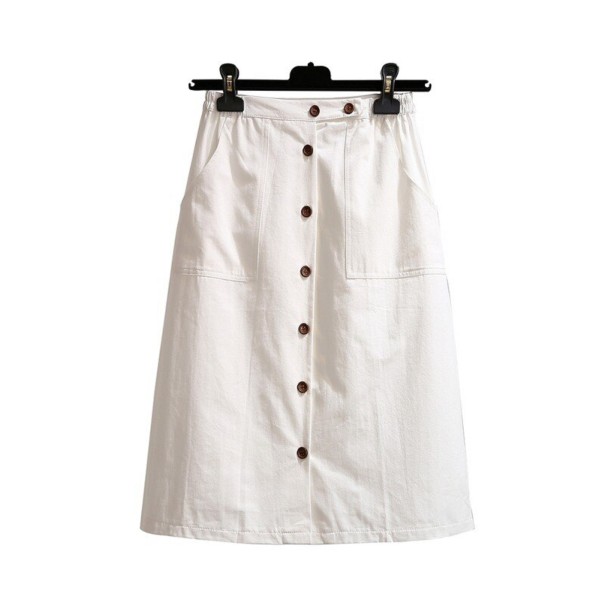 Falda de mujer con bolsillos y botones. blanco