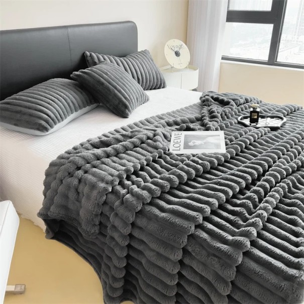 Färgglad fluffig filt med breda ränder 100 x 150 cm Multifunktionell filt Plädfilt Sovfilt mörkgrå