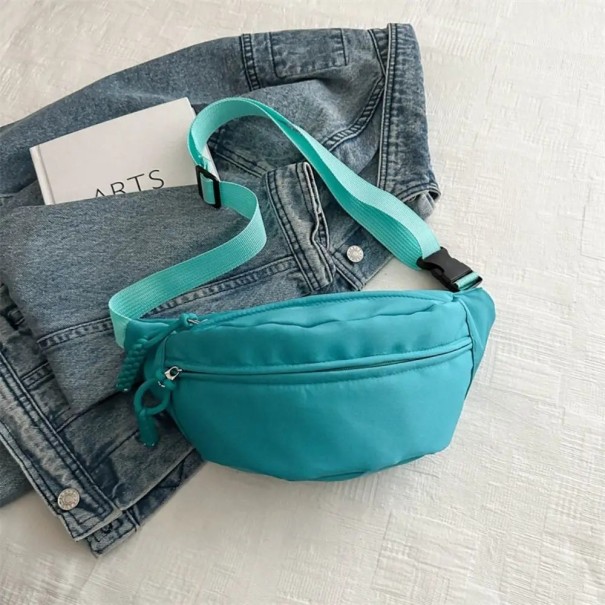 Farverig damemavetaske 35 x 15 x 9 cm vandtæt skuldertaske halvmåneformet stor kapacitet rejsehåndtaske med lynlås crossbody-stil turkis Farverig damemavetaske 35 x 15 x 9 cm vandtæt skuldertaske halvmåneformet stor kapacitet rejsehåndtaske med lynlås crossbody-stil turkis