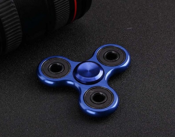 Fidget spinner metallinen A2214 sininen