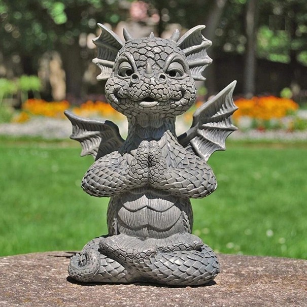 Figurina decorativă a unui dragon 1