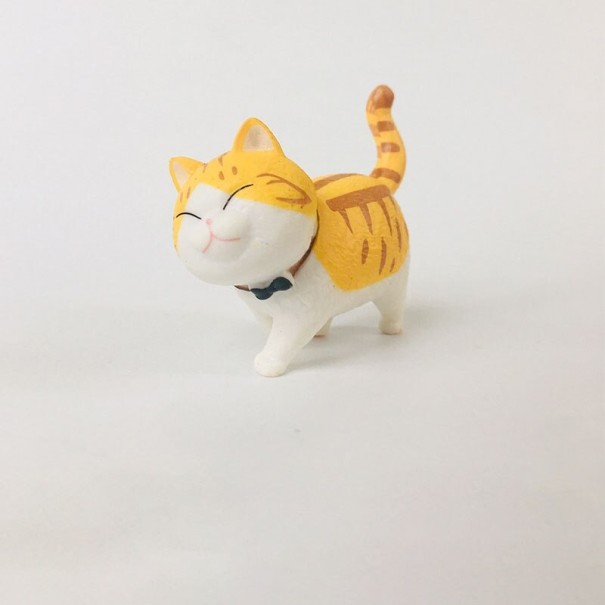 Figurka kota 6