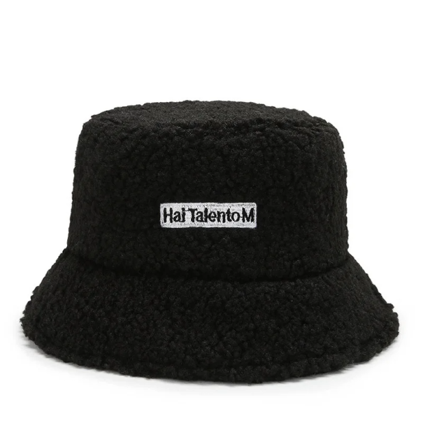 Fiskehue i lammeuld Unisex stilfuld vinterhue Hovedomkreds 56-58 cm Blødt og varmt materiale Modetilbehør til efterår og vinter sort