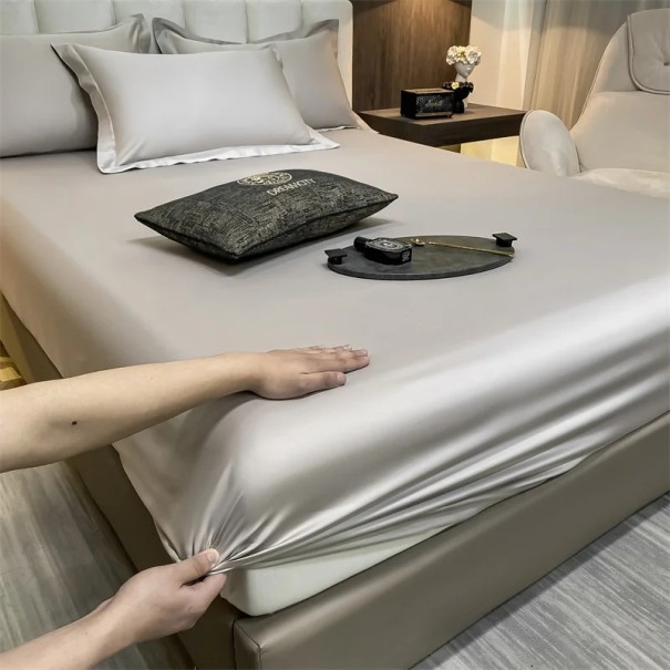 Fitted Sheet with Elastic 400 TC Size 150 x 200 cm Plain Smooth Sheet Pleasant to the Touch For Mattresses up to 30 cm silver