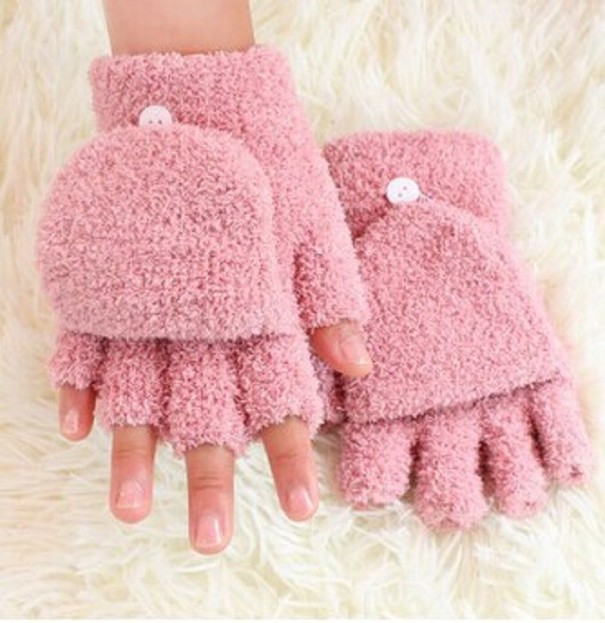 Flauschige Babyhandschuhe rosa