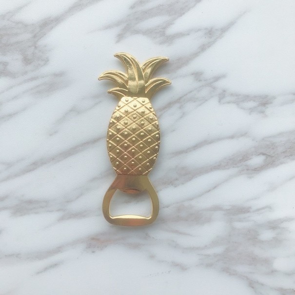 Flesopener in de vorm van een ananas 1