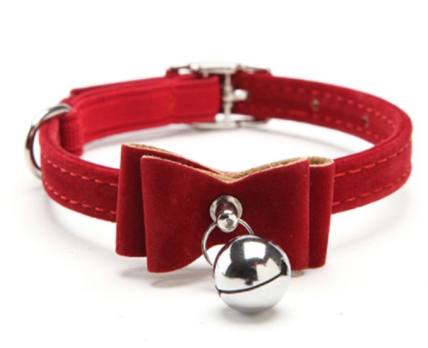 Fluwelen kattenhalsband met strik en belletje rood