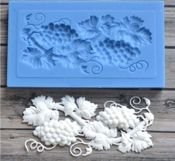 Forma de silicone 3D para bolos com uvas 1