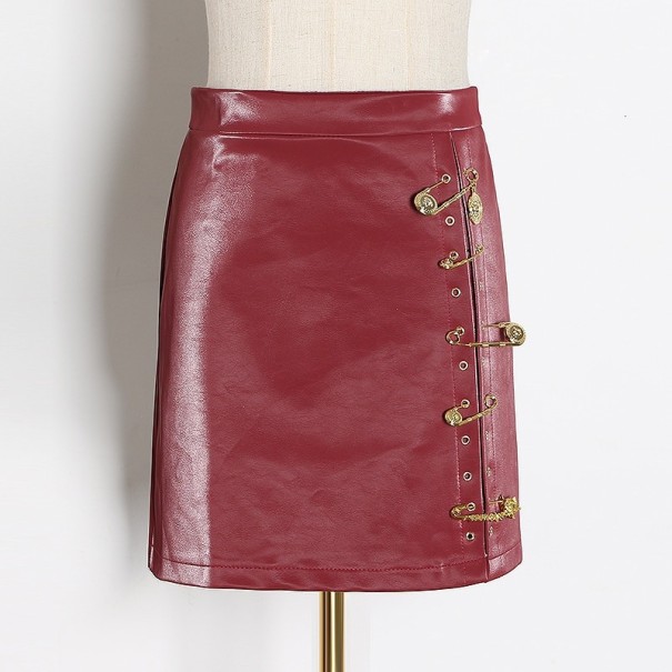 Fustă din piele artificială cu catarame pentru femei burgundy S