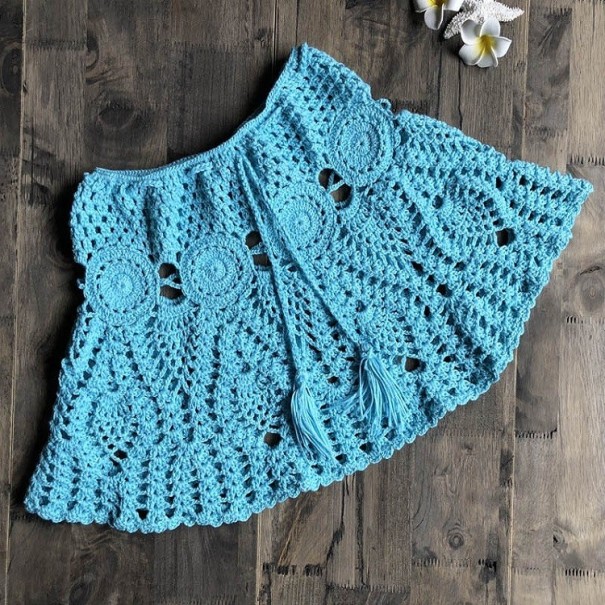 Fusta mini din dantela albastru deschis M