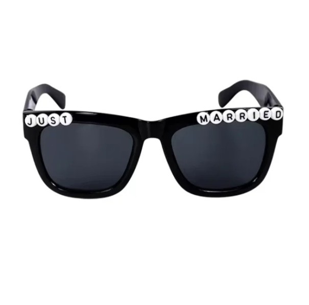 Gafas de sol de plástico JUST MARRIED Gafas de broma negras para bodas Atrezzo para fotos Accesorio de boda 1