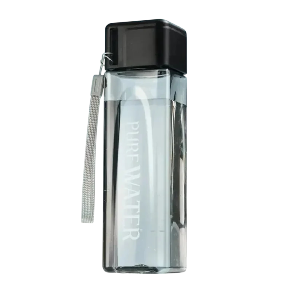 Garrafa de plástico para beber com cordão e tampa 480 ml Garrafa portátil de plástico para água e bebidas para uso diário preto