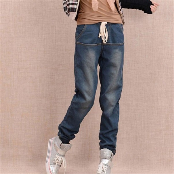 Geïsoleerde damesjeans met elastische taille 26