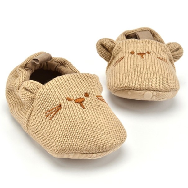 Geïsoleerde kinderpantoffels