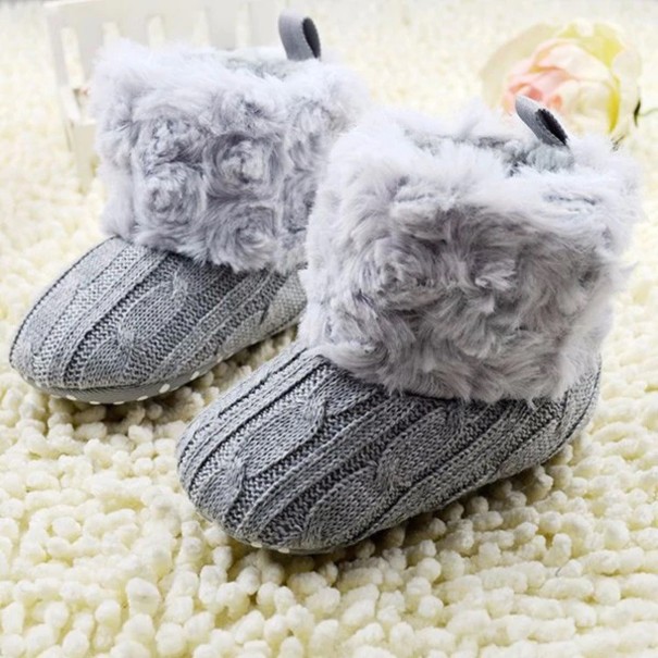 Geïsoleerde kinderpantoffels