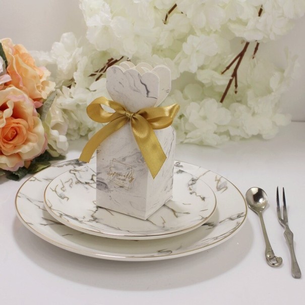 Geschenkdoos met strik 20 stuks goud