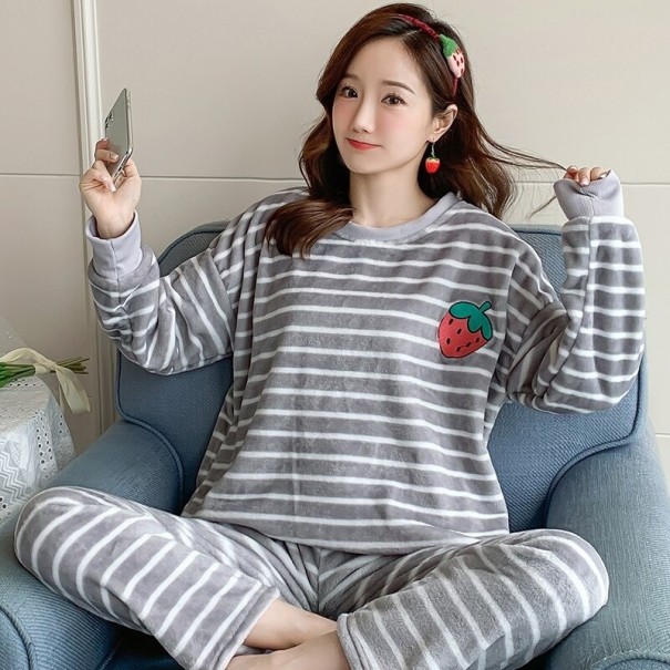 Gestreifter Damenpyjama P2774 grau L