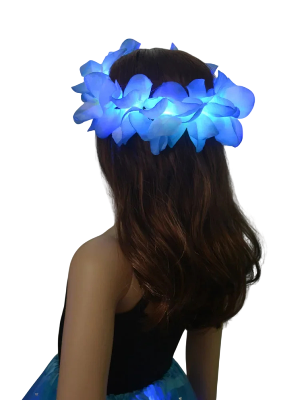 Ghirlanda hawaiana LED luminosa con fiori cerchietto 3 modalità luminose elastica con gomma a batteria decorazione per feste carnevali blu