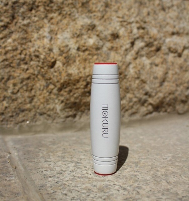 Giocattolo antistress giapponese Mokuru bianco