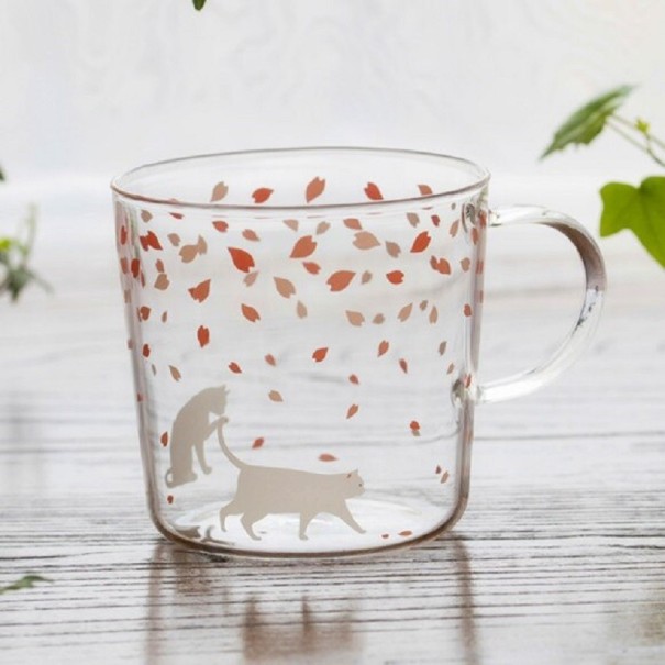Glazen mok met bloemen 1