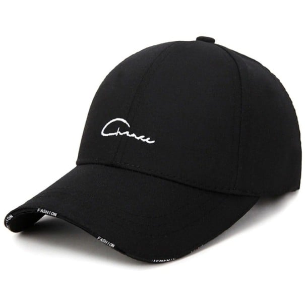Gorra con la inscripción T121 negro