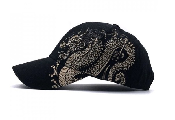 Gorra de hombre con dragón negro