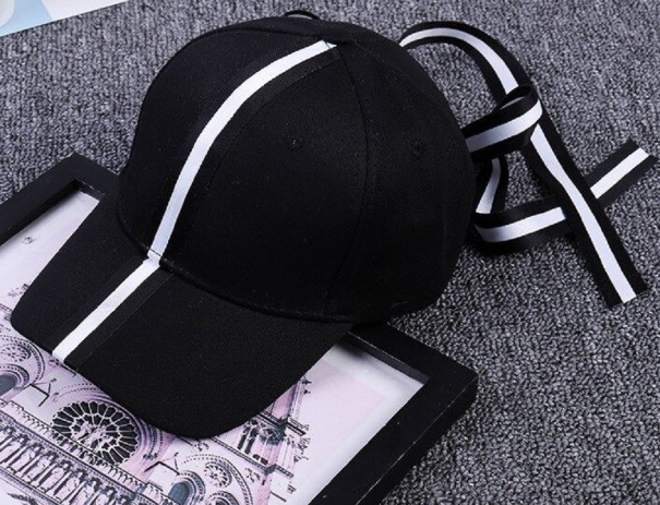 Gorra de mujer con cinta blanca y negra negro