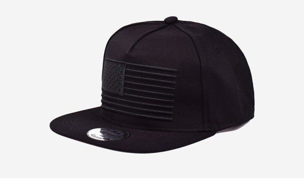 Gorra snapback con bandera de EE. UU. J1608 negro
