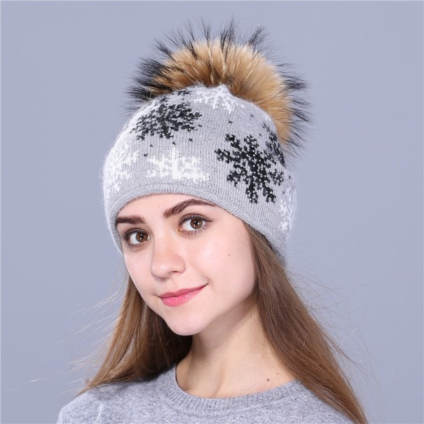 Gorro de invierno para mujer con copos de nieve. 4