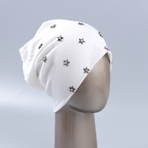 Gorro feminino com estrelas branco