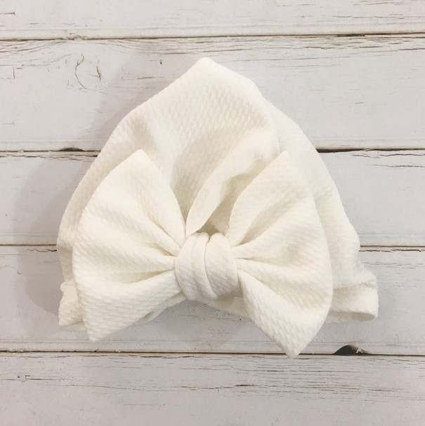 Gorro infantil con lazo A2 blanco