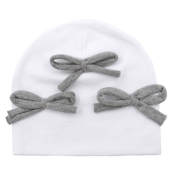 Gorro infantil con lazos 1